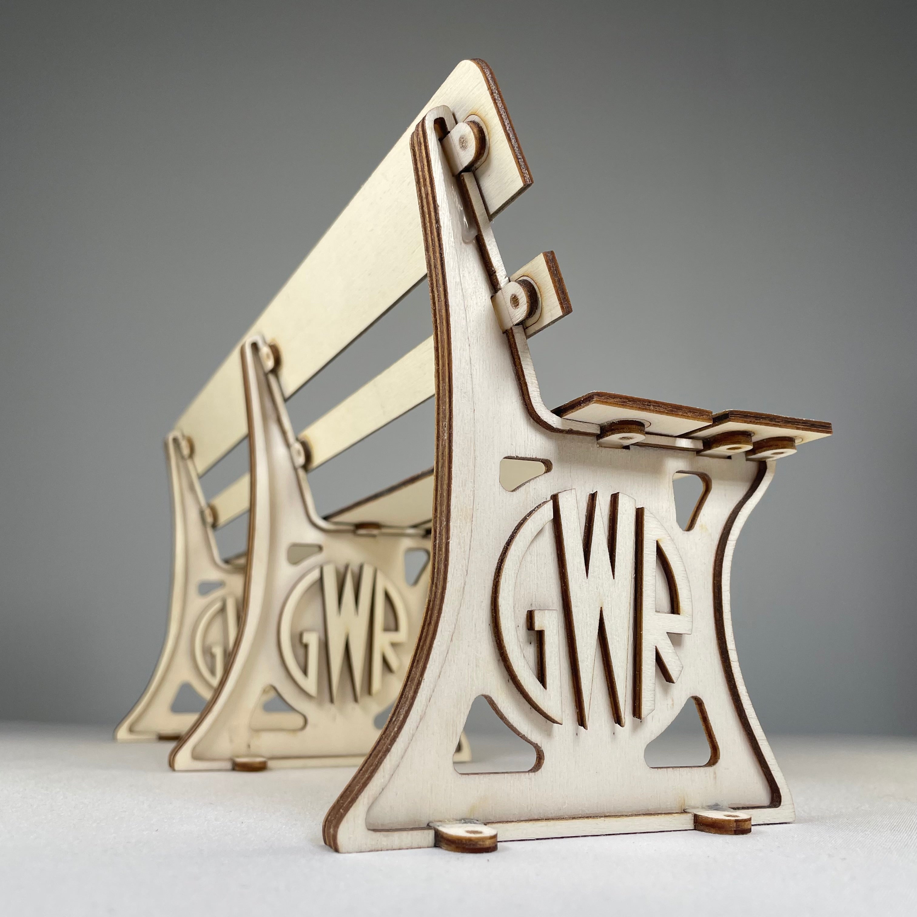 GWR Bench - Pre-Built Model by Curious Rabbit ®