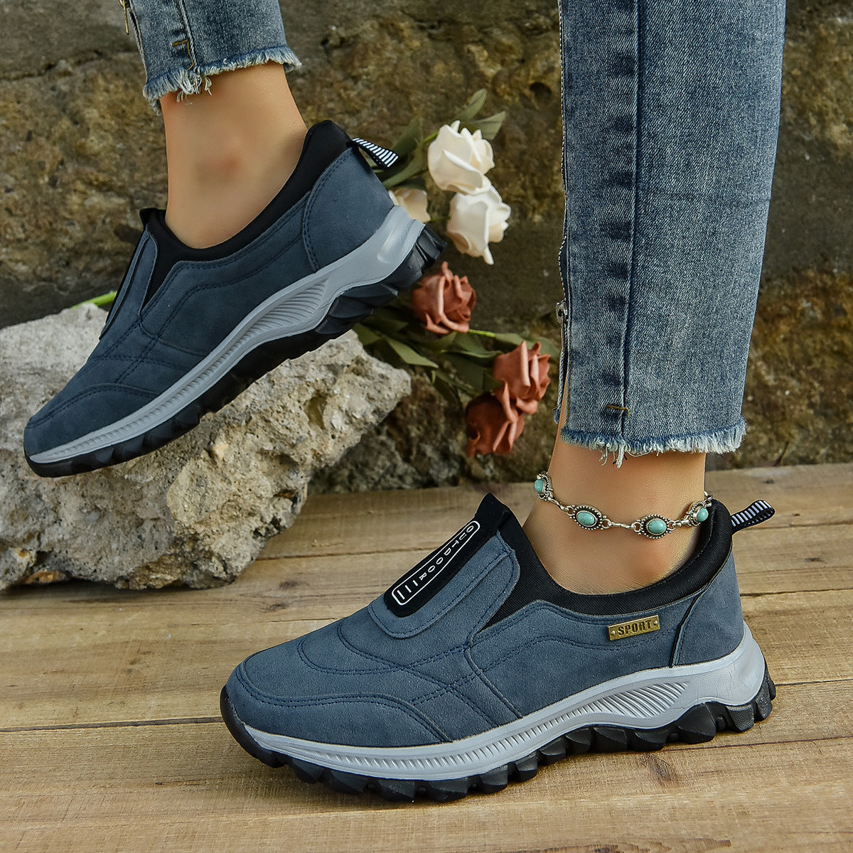 Women’s Outdoor Slip-On Sports Shoes