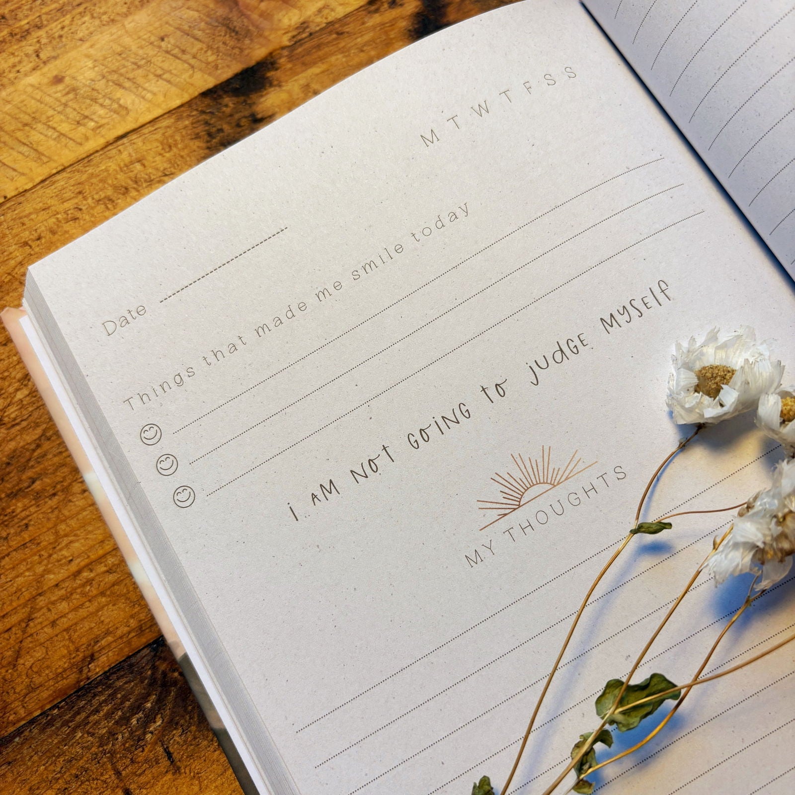 The Motherhood Journal | Daily Guided Prompts