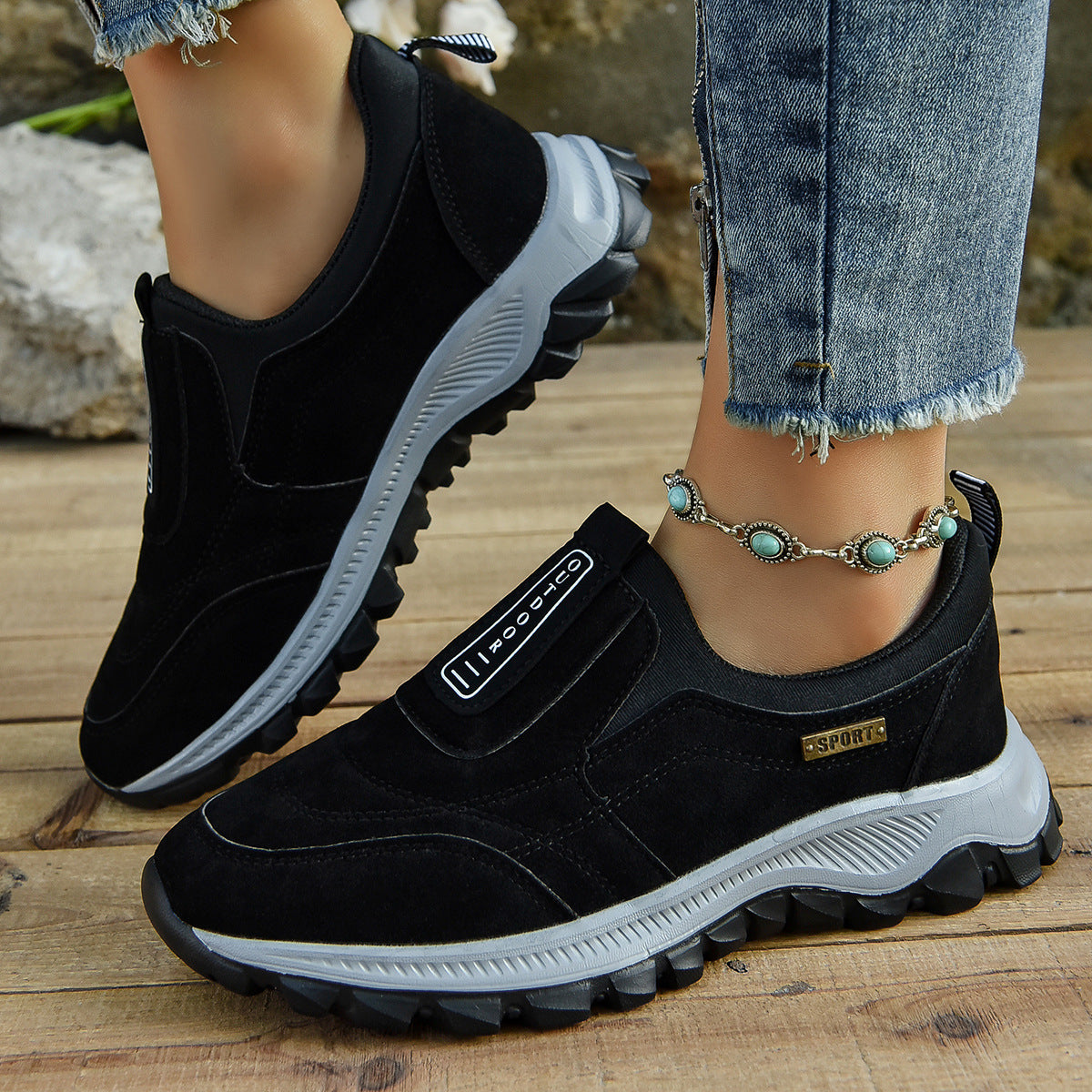 Women’s Outdoor Slip-On Sports Shoes